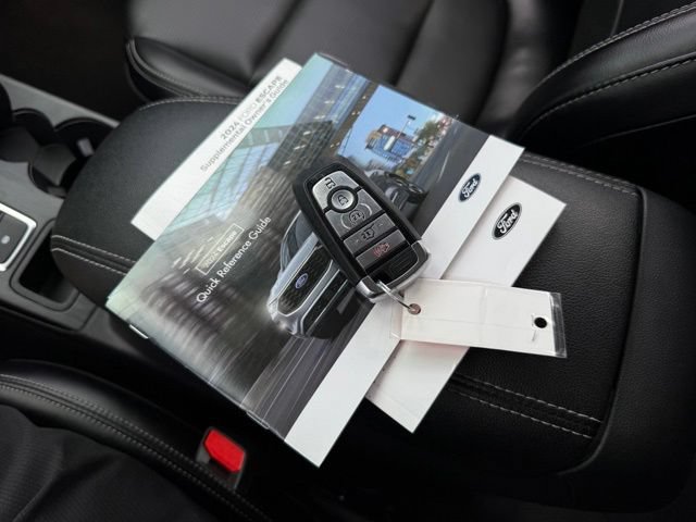 Certified 2024 Ford Escape Platinum AWD/4WD image 6
