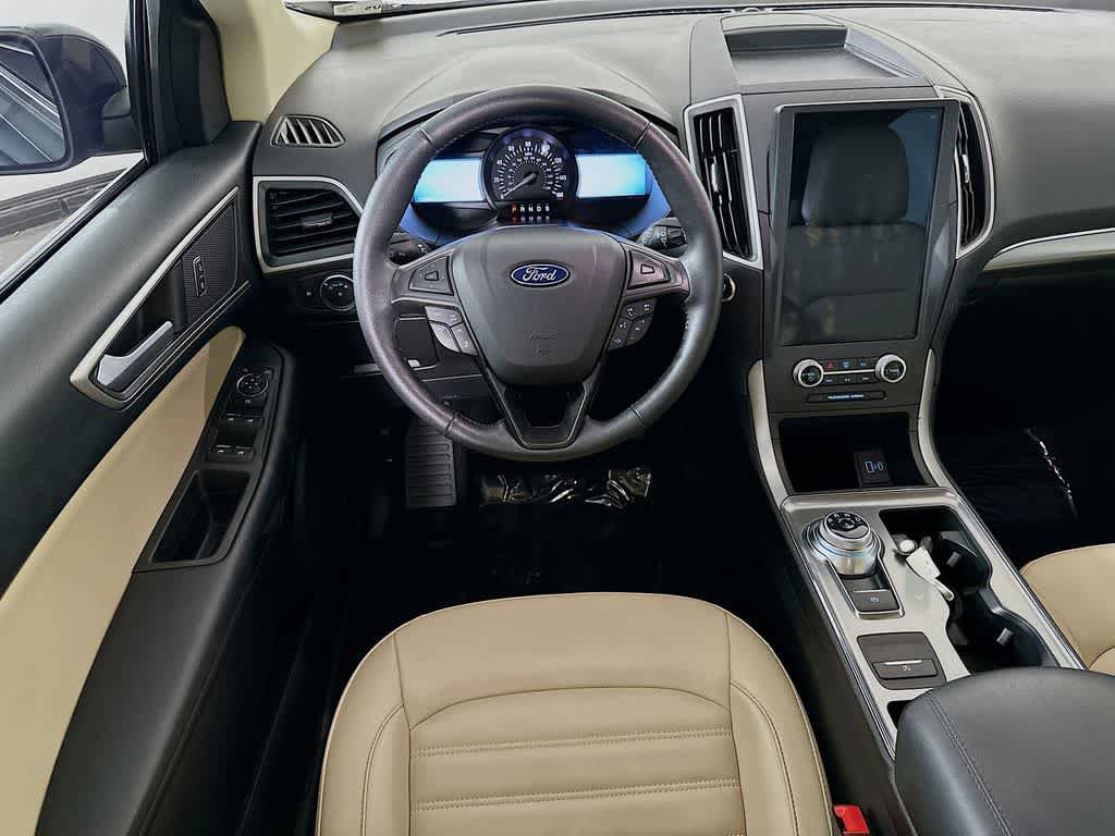 Certified 2022 Ford Edge SEL w/ Convenience Package AWD/4WD image 9