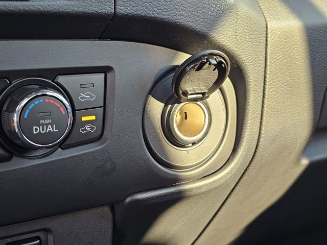 Used 2023 Nissan Frontier PRO-4X w/ Pro Convenience Package image 20