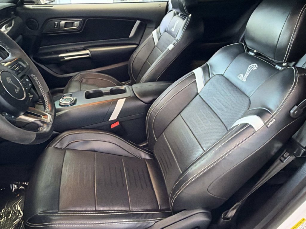 Certified 2022 Ford Mustang Shelby GT500 w/ Technology Package RWD image 12