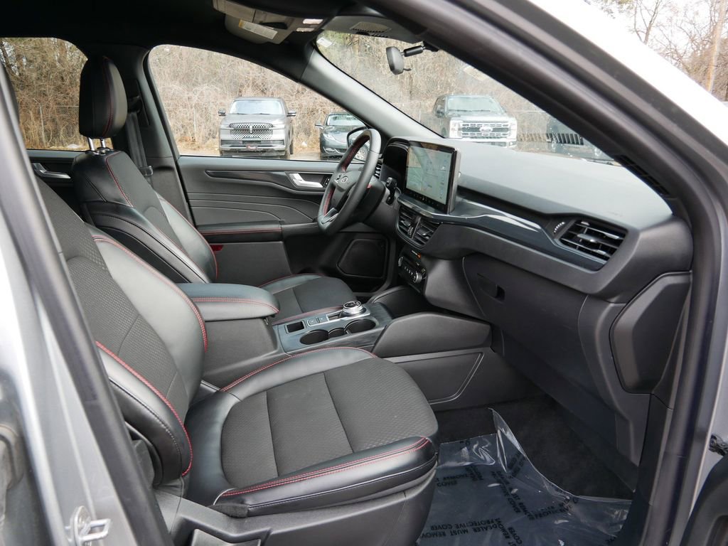 Certified 2024 Ford Escape ST-Line w/ Tech Pack #1 image 8