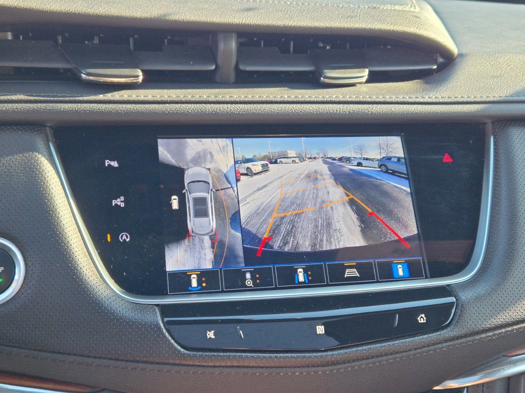 Used 2021 Cadillac XT5 Premium Luxury image 25