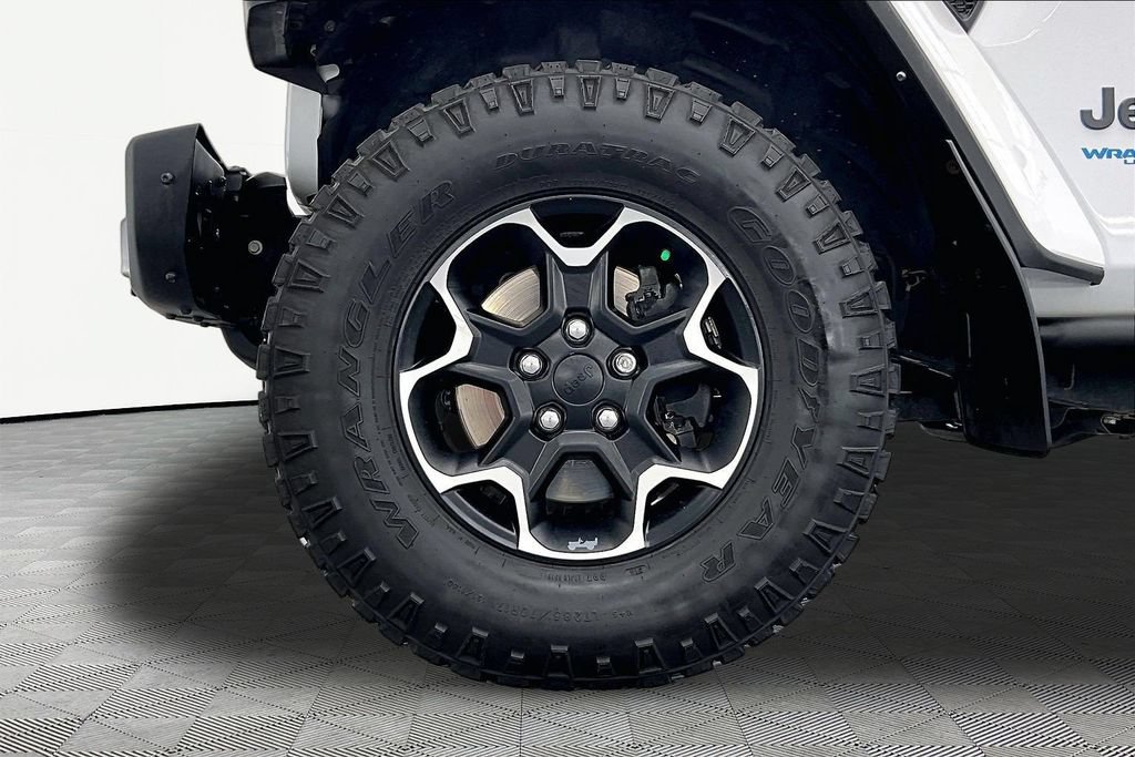 Used 2021 Jeep Wrangler Unlimited Rubicon 4xe w/ Steel Bumper Group AWD/4WD image 9