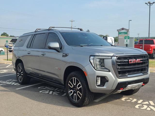Used 2024 GMC Yukon XL AT4 AWD/4WD image 3