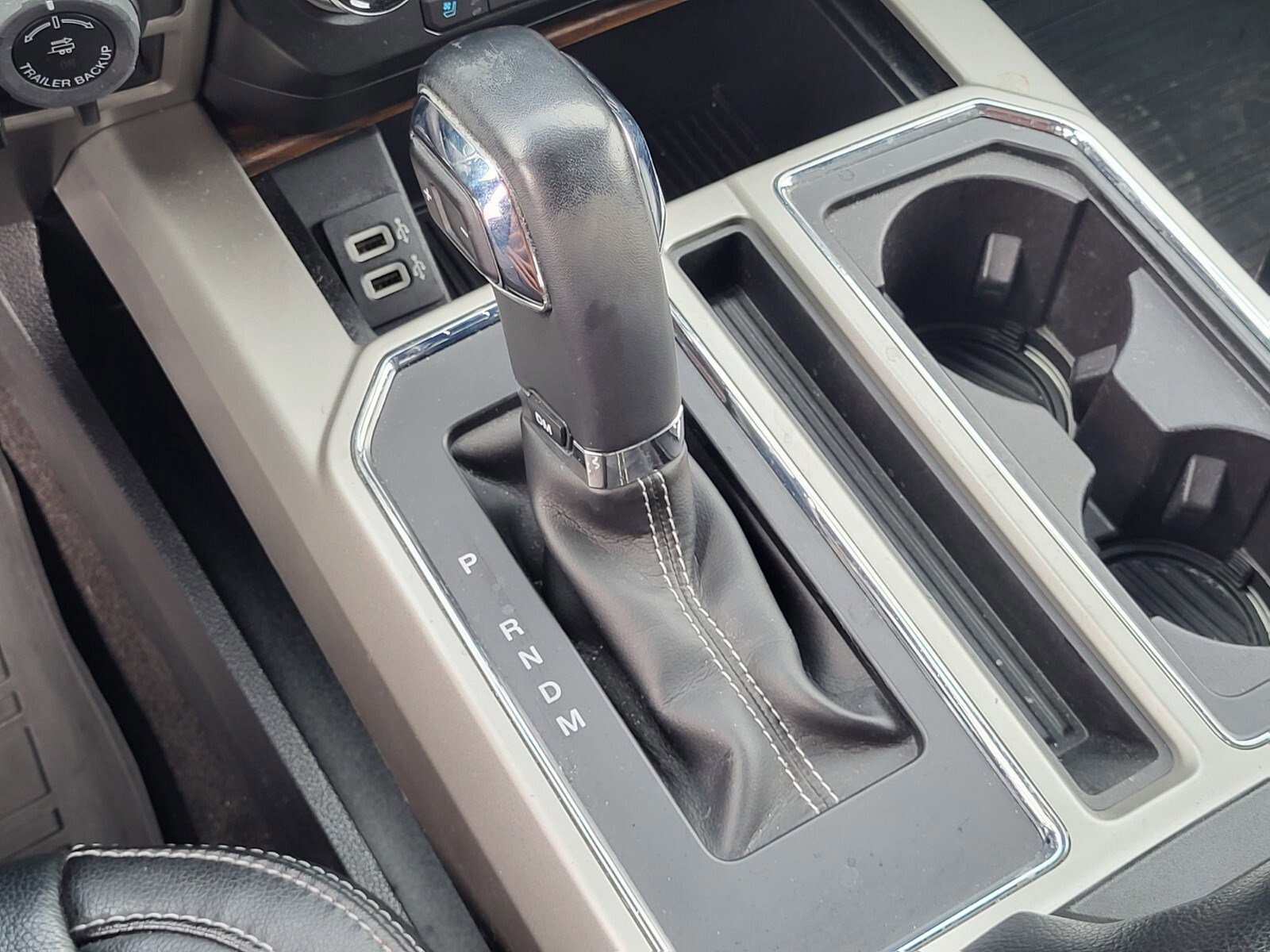 Certified 2019 Ford F150 Lariat w/ Equipment Group 502A Luxury image 26