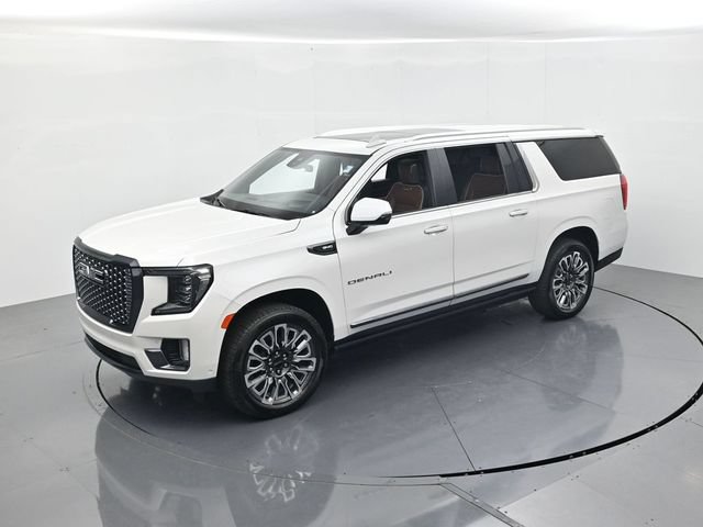 Used 2023 GMC Yukon XL Denali Ultimate AWD/4WD image 51