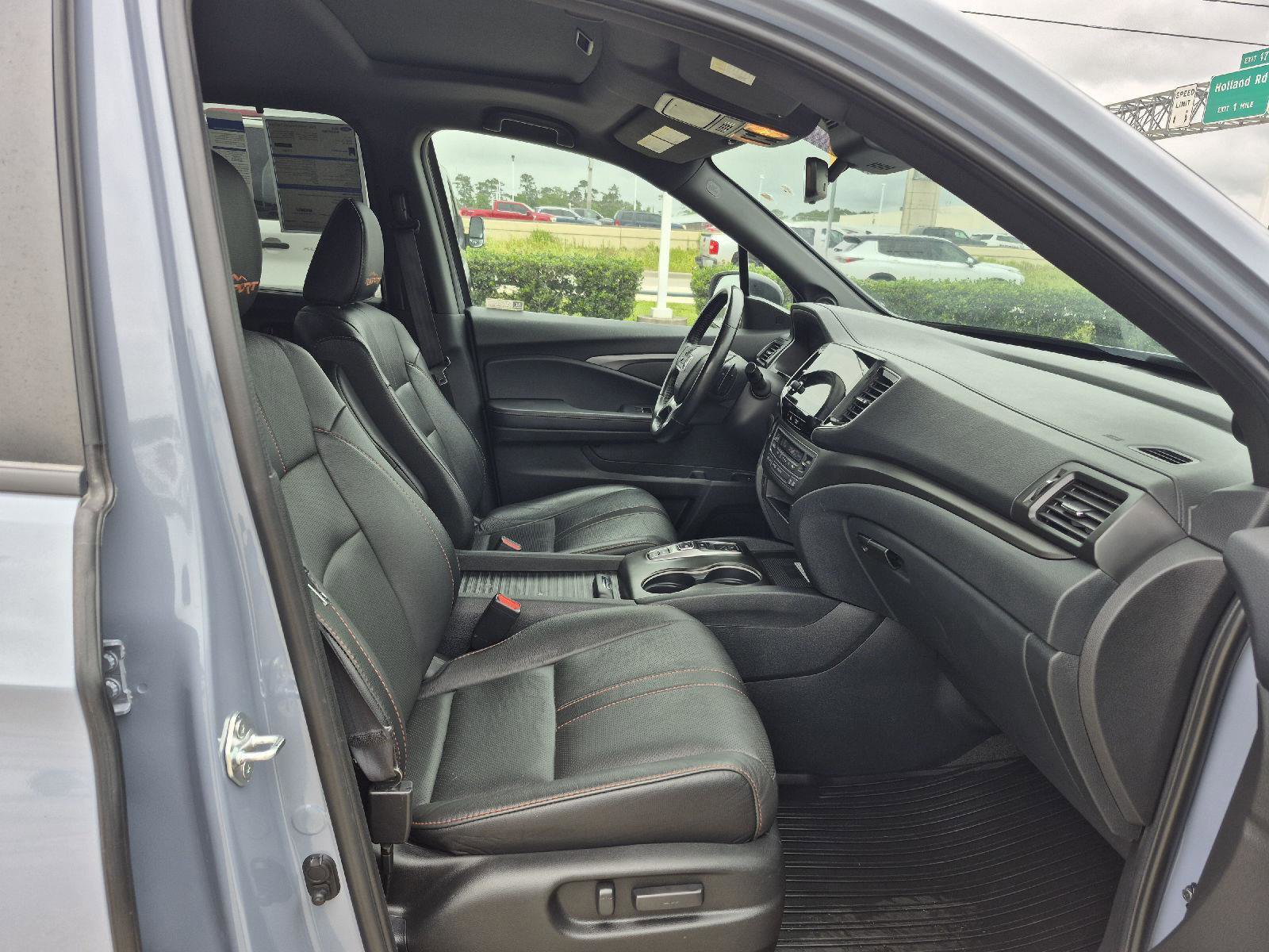 Used 2022 Honda Passport TrailSport image 12