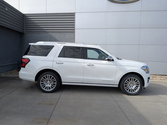 Certified 2022 Ford Expedition Platinum image 6