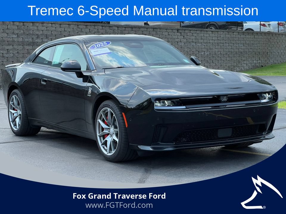 Used 2025 Dodge Charger Daytona Scat Pack w/ Track Pack AWD/4WD image 33