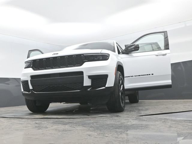 Used 2024 Jeep Grand Cherokee L Laredo AWD/4WD image 31