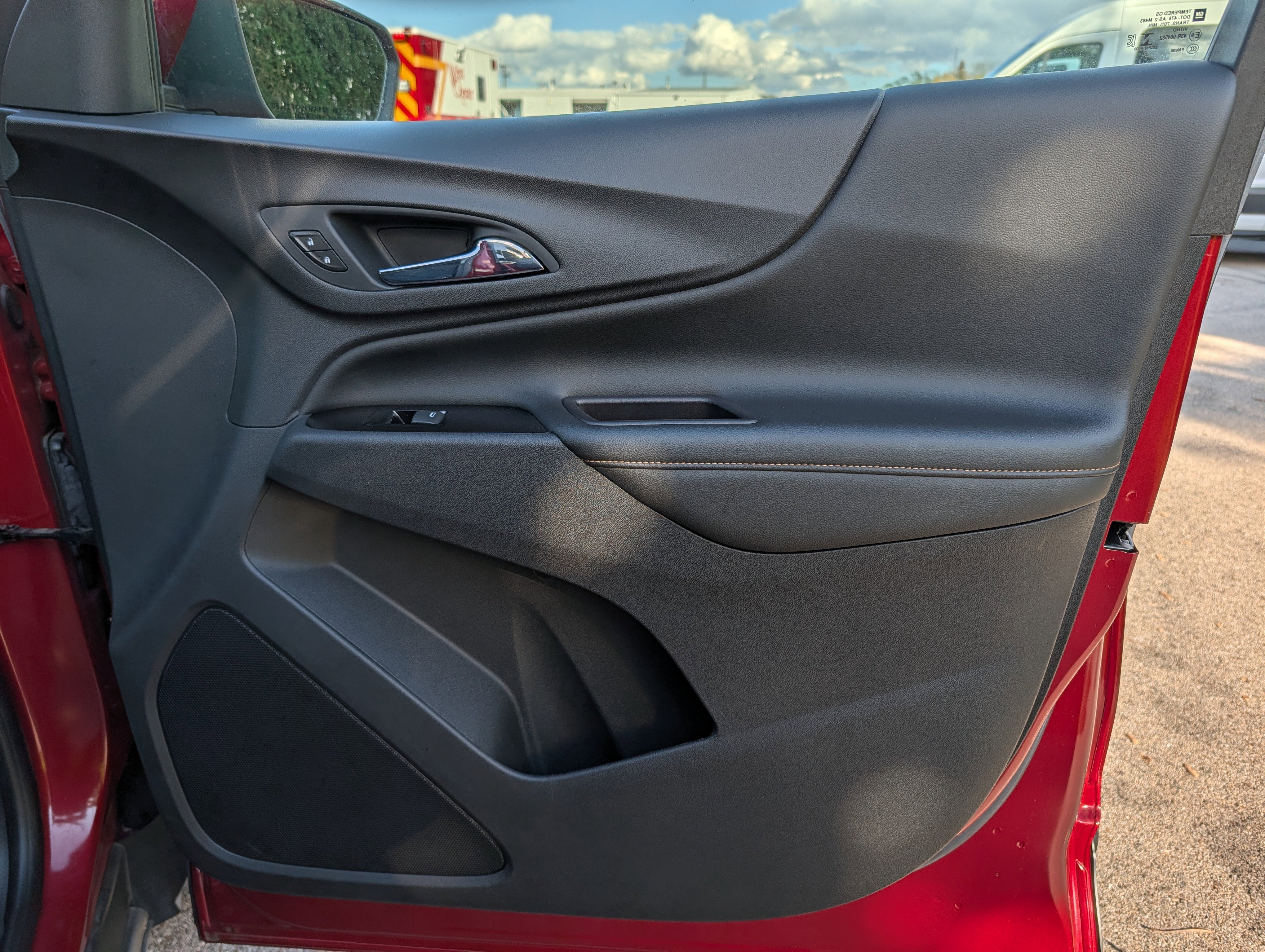 Used 2022 Chevrolet Equinox Premier image 39