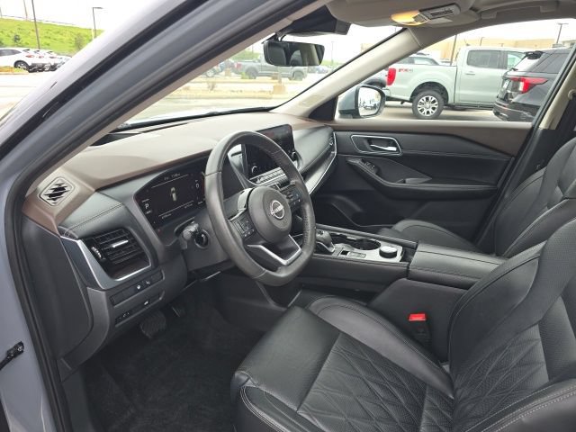 Used 2023 Nissan Rogue Platinum w/ Platinum Premium Package AWD/4WD image 10