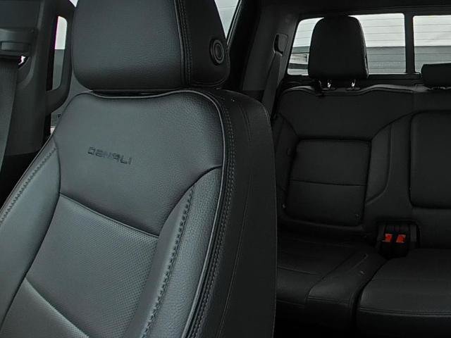 Used 2023 GMC Sierra 1500 Denali AWD/4WD image 37