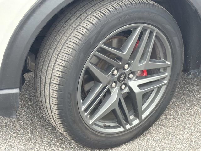 Certified 2025 Ford Explorer ST-Line w/ ST-Line Street Pack AWD/4WD image 14