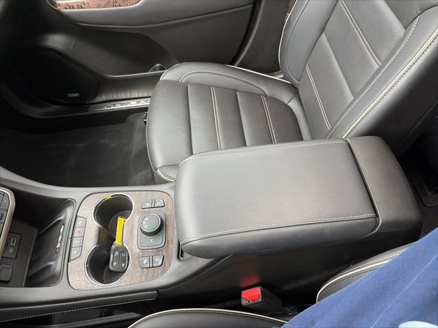 Used 2023 GMC Acadia Denali w/ Denali Technology Package image 21