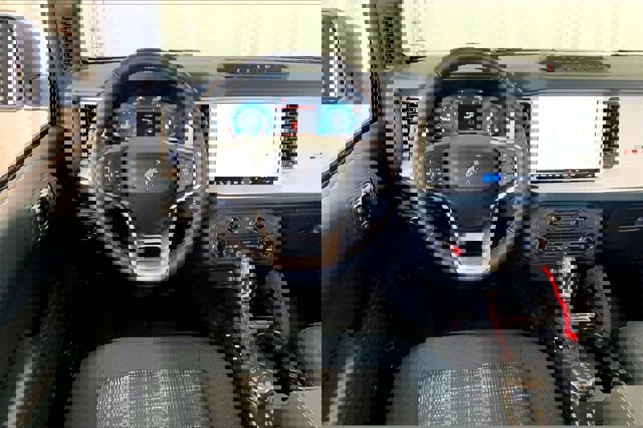 Certified 2025 Ford Bronco Heritage Edition image 14