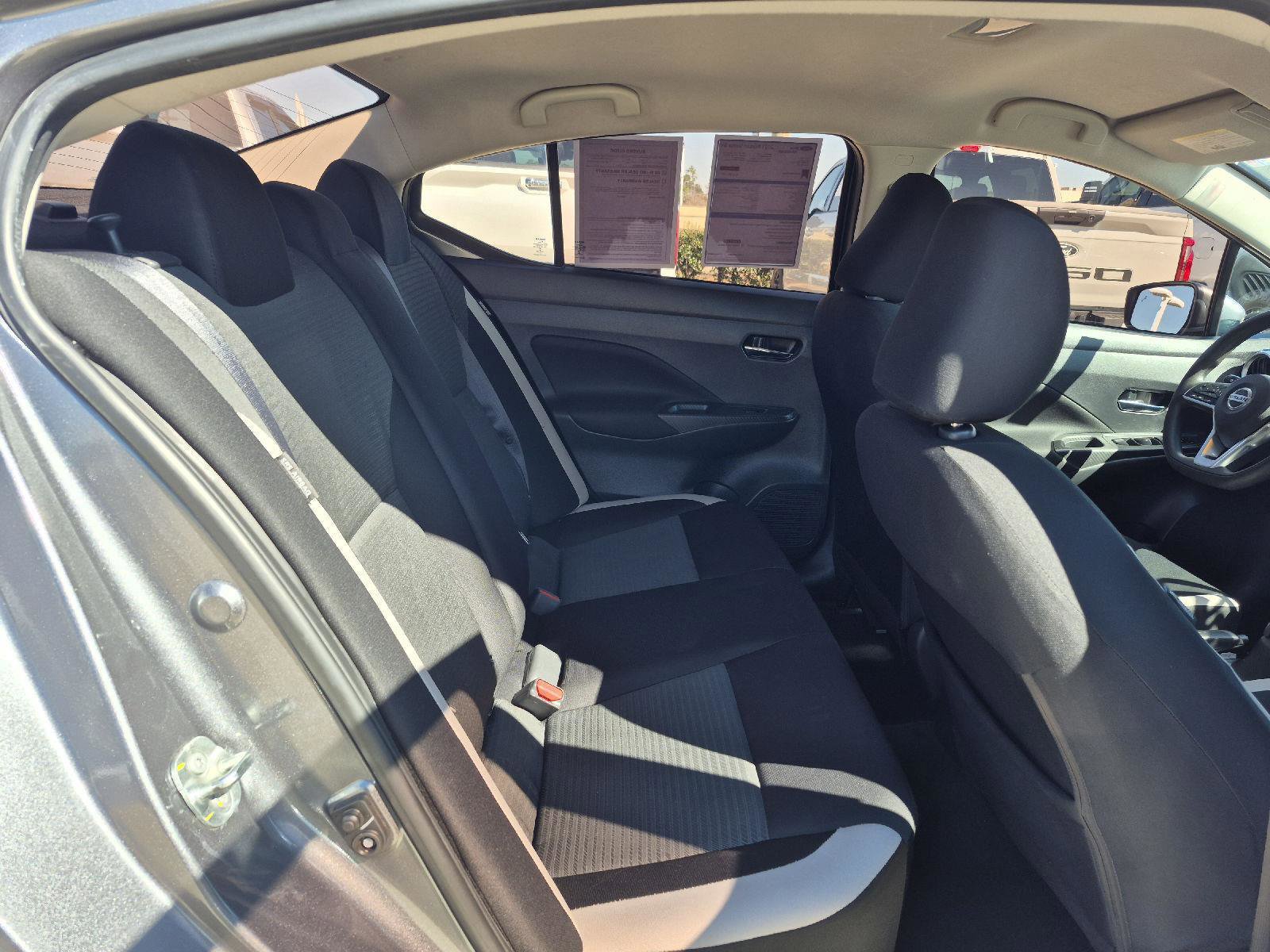 Used 2021 Nissan Versa SV image 16