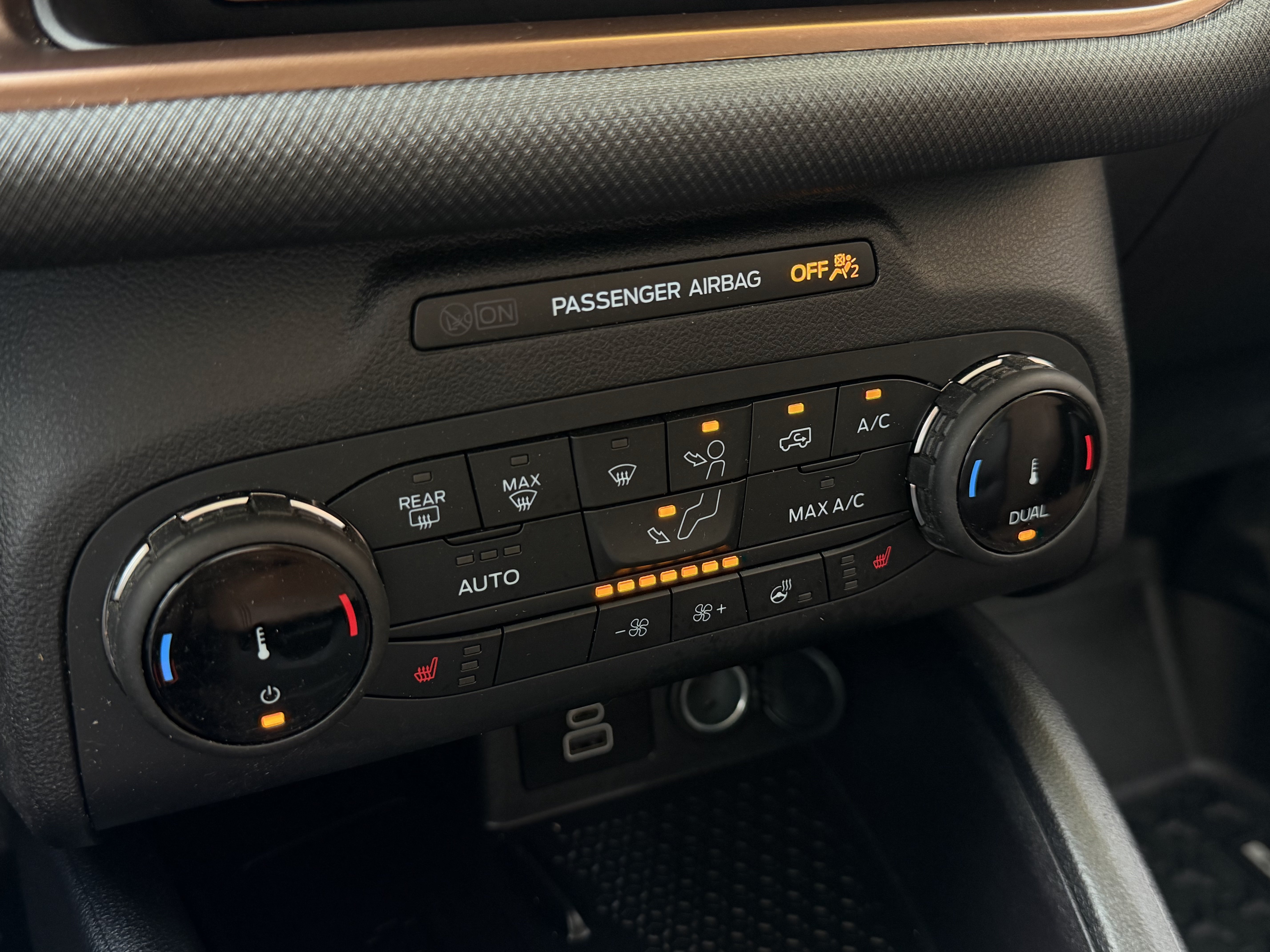 Certified 2024 Ford Bronco Sport Badlands w/ Premium Package AWD/4WD image 23