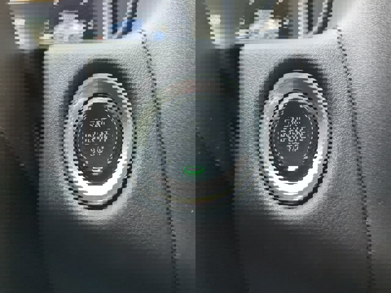 Used 2023 GMC Yukon SLT image 27