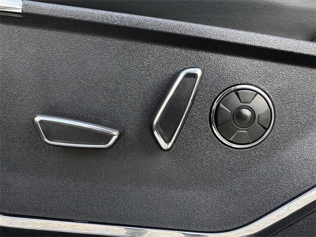 Certified 2025 Ford F150 Platinum w/ Equipment Group 702A High image 28