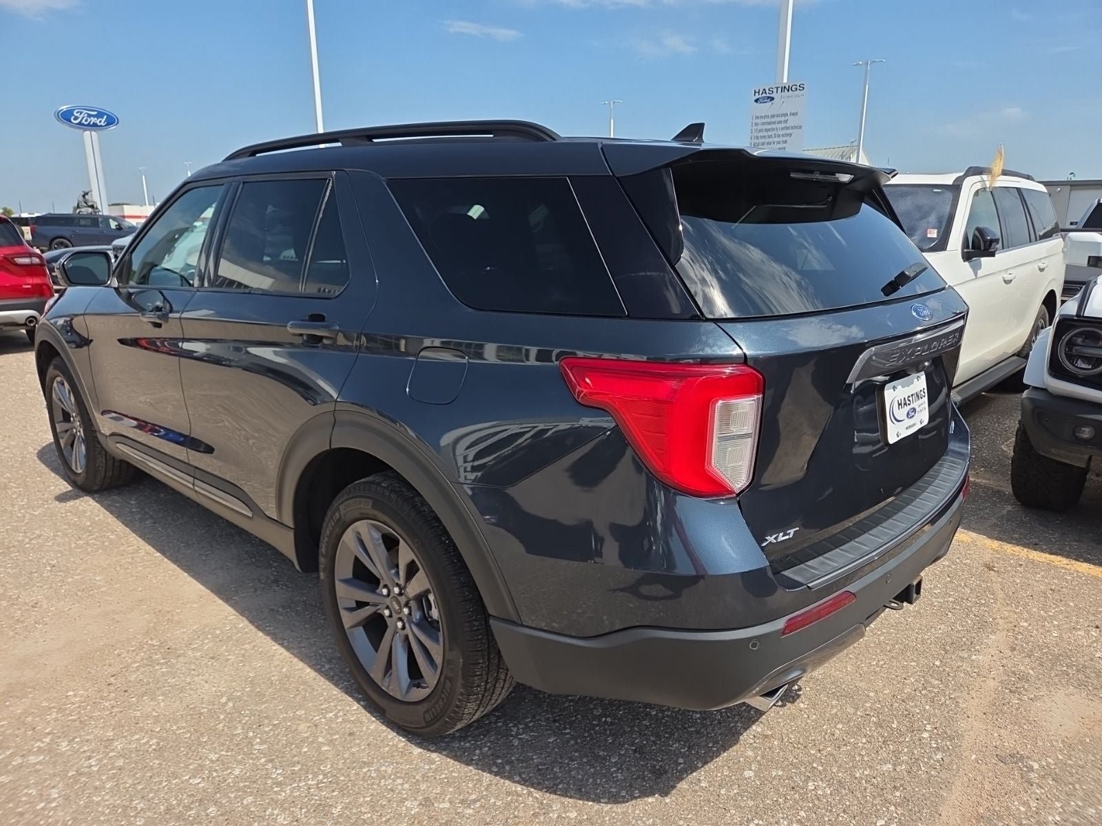 Certified 2024 Ford Explorer XLT w/ Equipment Group 202A AWD/4WD image 7