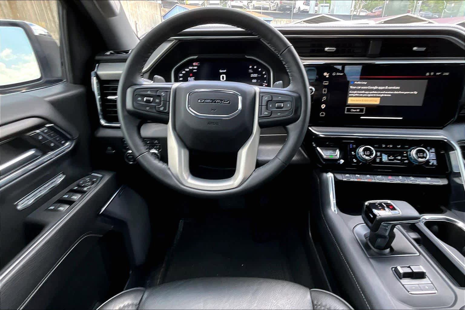 Used 2024 GMC Sierra 1500 Denali w/ Denali Reserve Package AWD/4WD image 8
