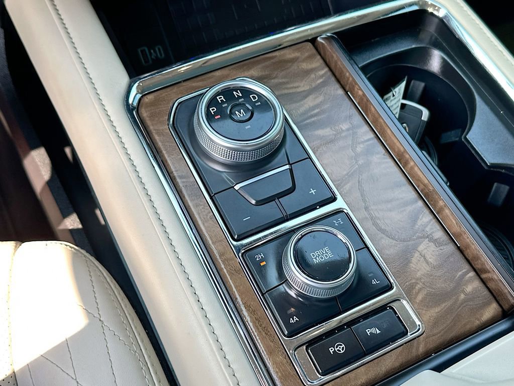 Certified 2021 Ford Expedition Platinum image 22