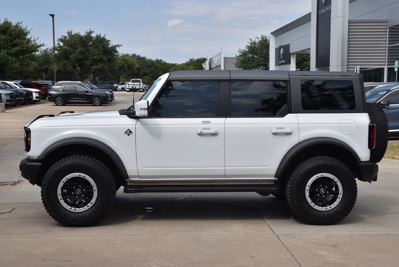 Certified 2023 Ford Bronco Outer Banks w/ Sasquatch Package AWD/4WD image 12
