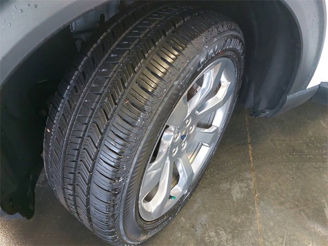 Certified 2020 Ford Explorer Platinum w/ Premium Technology Package image 31