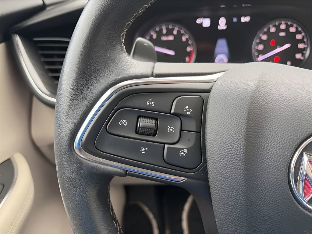 Used 2022 Buick Envision Essence w/ Technology Package I FWD image 19