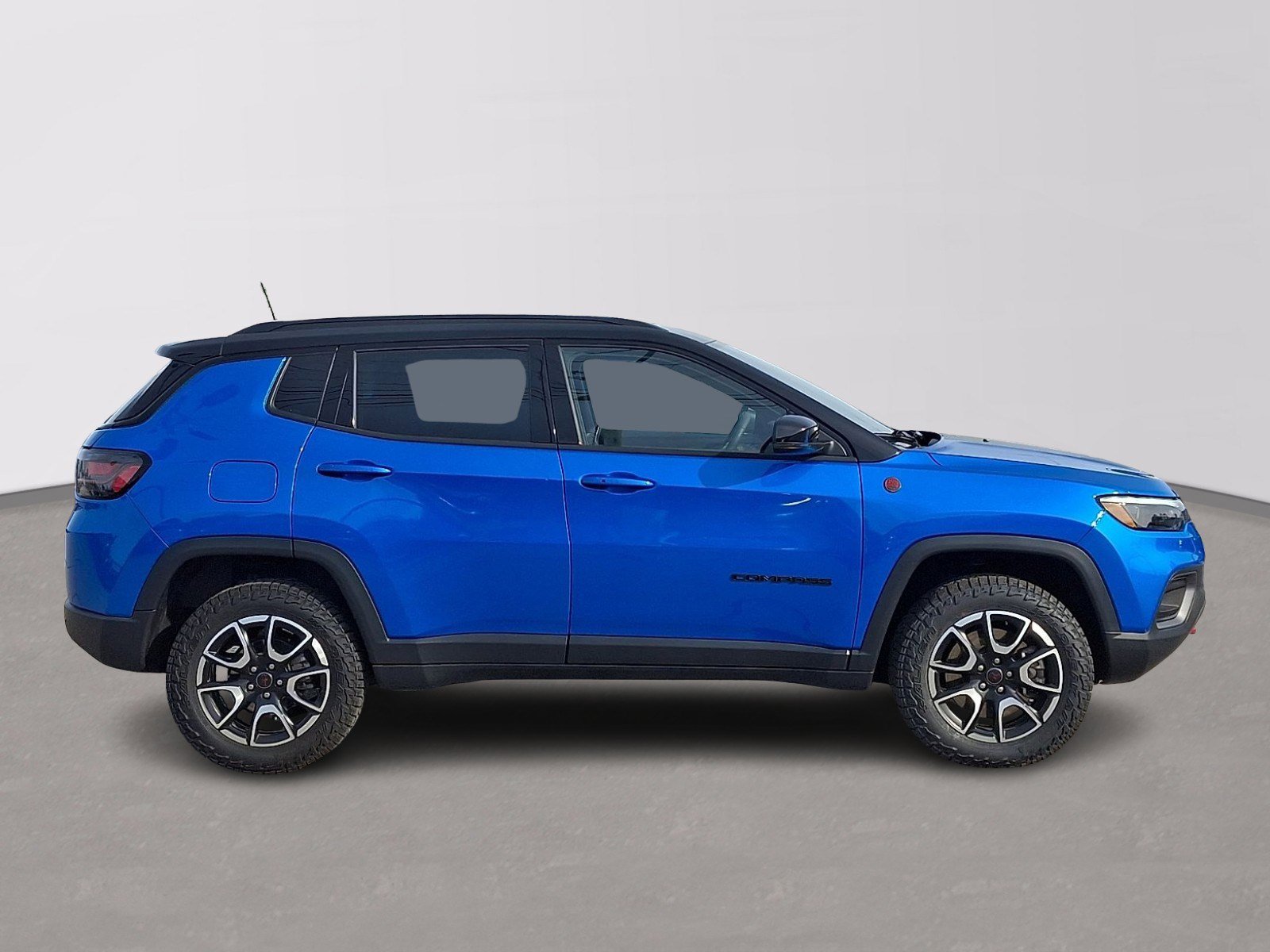 Used 2025 Jeep Compass Trailhawk w/ Trailhawk Elite Group AWD/4WD image 7