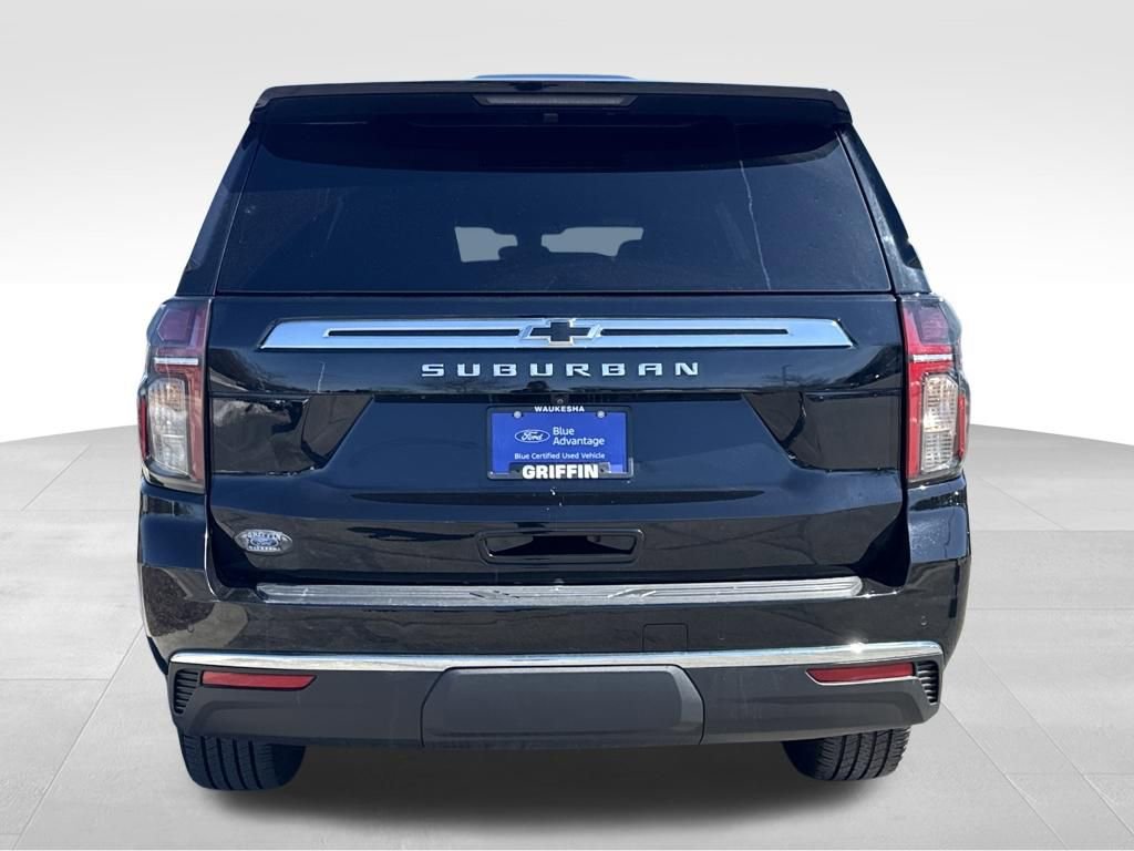 Used 2022 Chevrolet Suburban LS w/ Driver Alert Package image 6