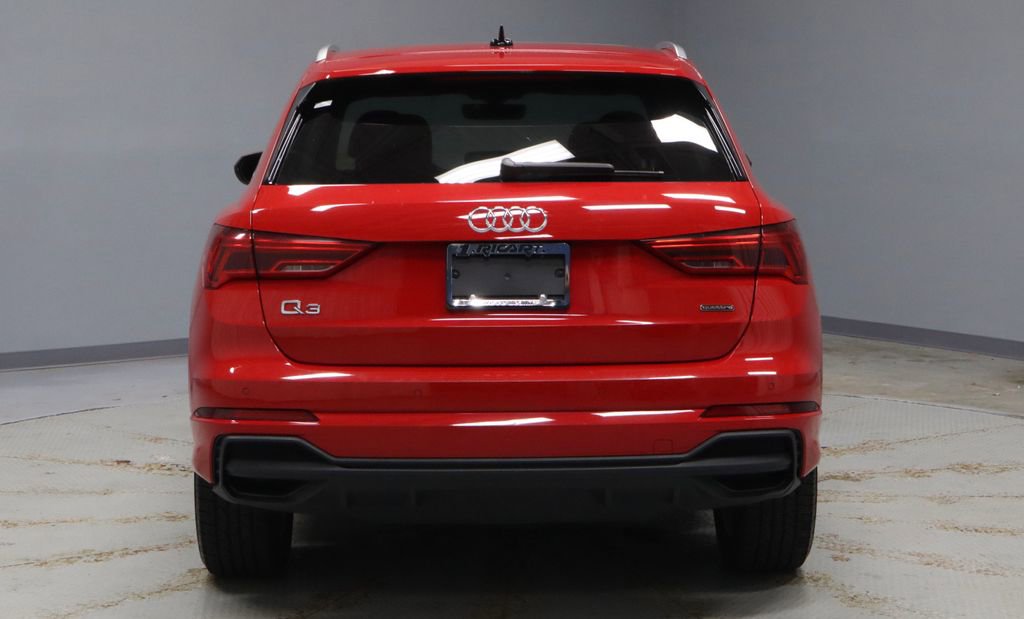 Used 2024 Audi Q3 2.0T Premium AWD/4WD image 10