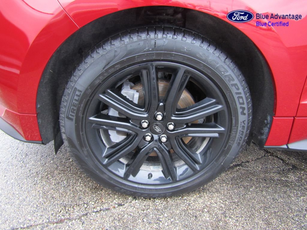 Certified 2024 Ford Edge ST-Line AWD/4WD image 11