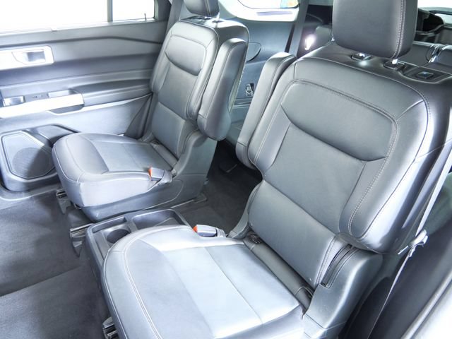 Certified 2021 Ford Explorer Limited AWD/4WD image 12