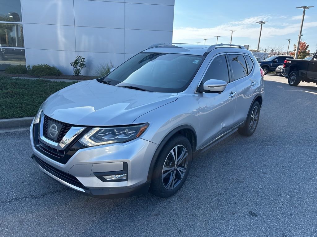 Used 2017 Nissan Rogue SL w/ SL Premium Package