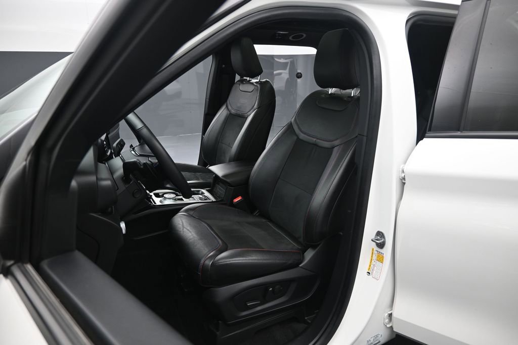 Certified 2023 Ford Explorer ST w/ Equipment Group 401A AWD/4WD image 9