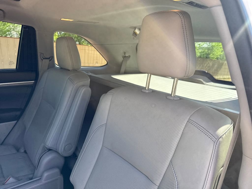 Used 2018 Toyota Highlander Limited Platinum AWD/4WD image 22