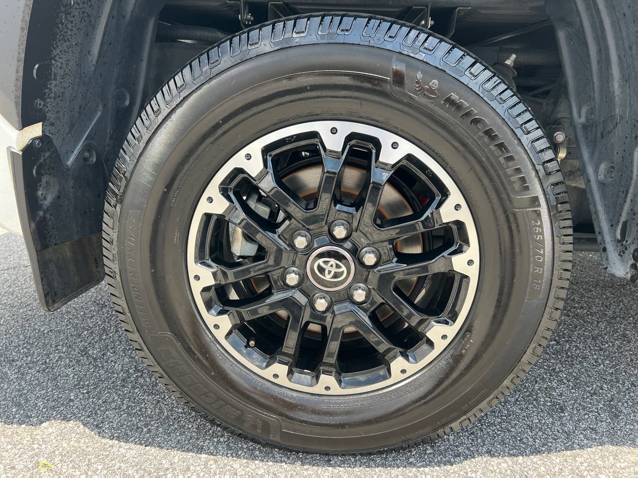 Used 2025 Toyota Tundra SR5 w/ TRD Off-Road Package AWD/4WD image 19