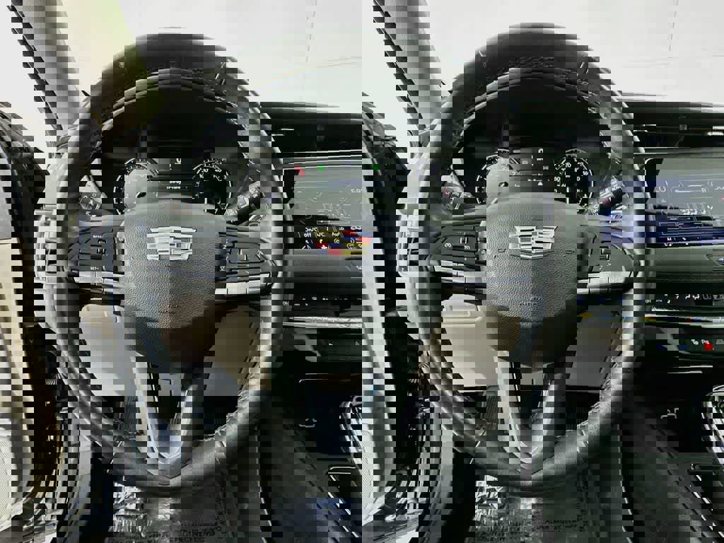 Used 2022 Cadillac XT4 Luxury w/ Cold Weather Package image 19