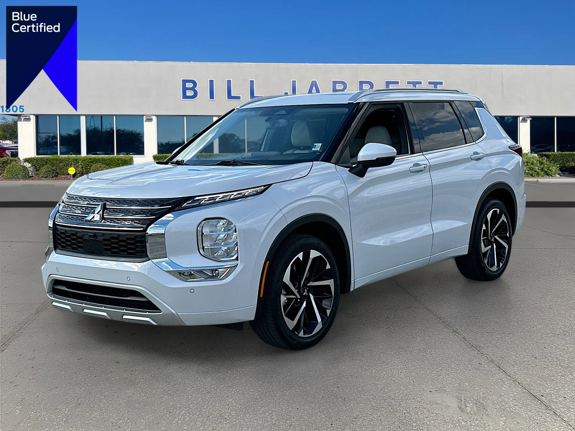 Used 2024 Mitsubishi Outlander SEL Black Edition image 1