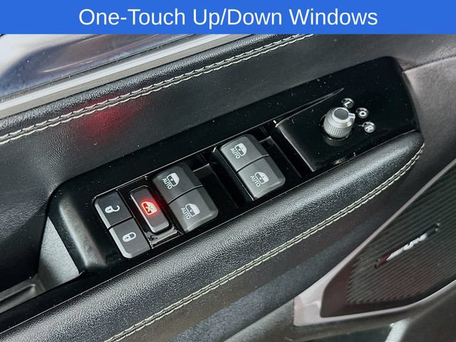 Used 2024 Jeep Wagoneer L Series II w/ Flexible Seating Group AWD/4WD image 25
