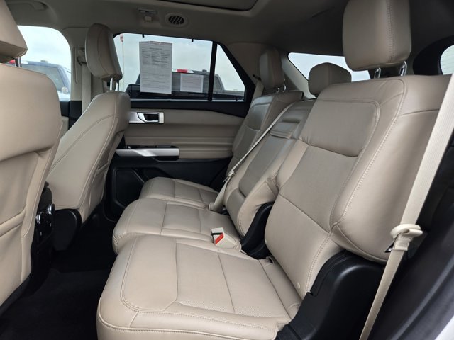 Certified 2023 Ford Explorer Limited w/ Limited Technology Package AWD/4WD image 31