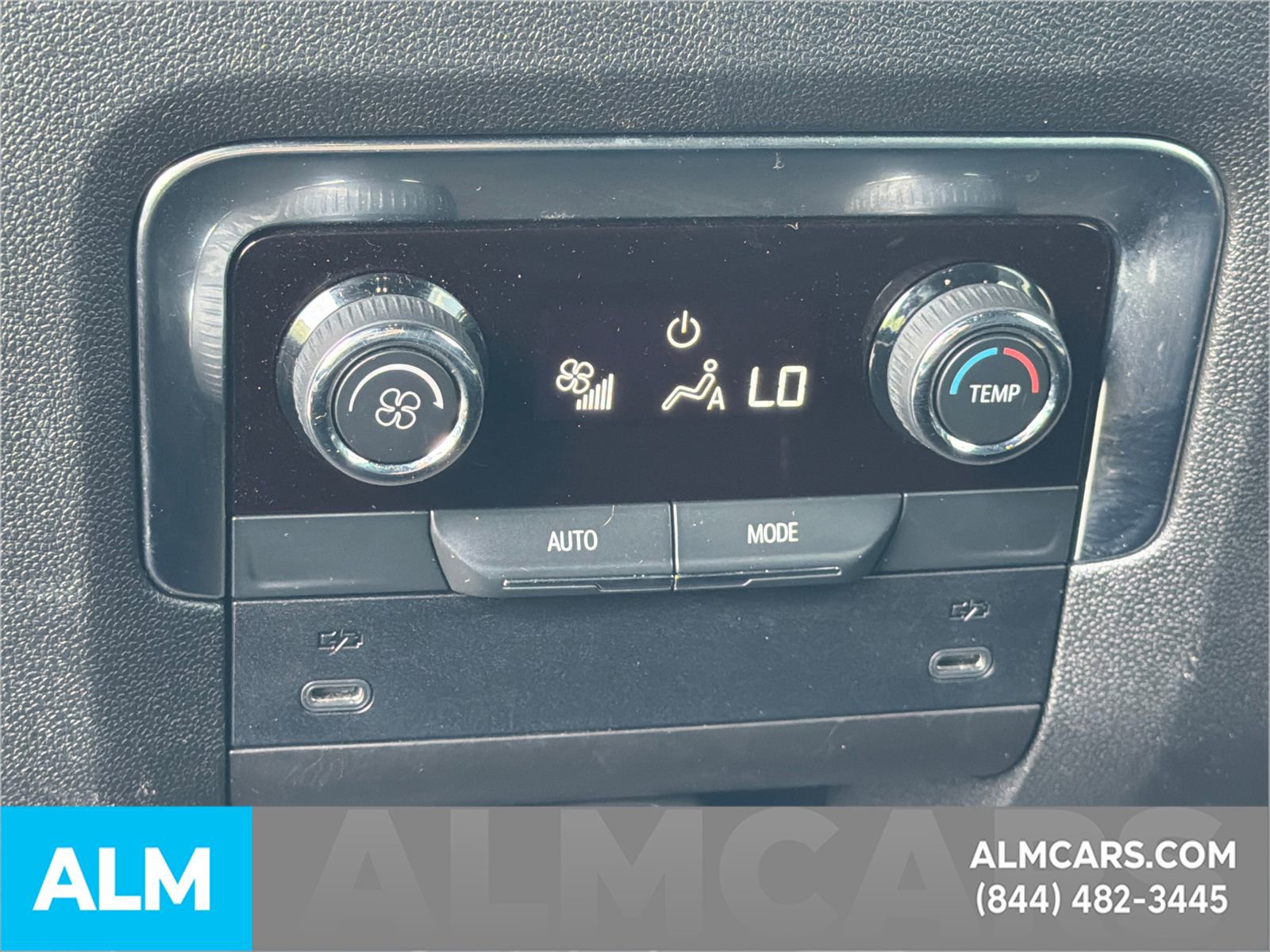 Used 2025 Chevrolet Tahoe LT AWD/4WD image 28