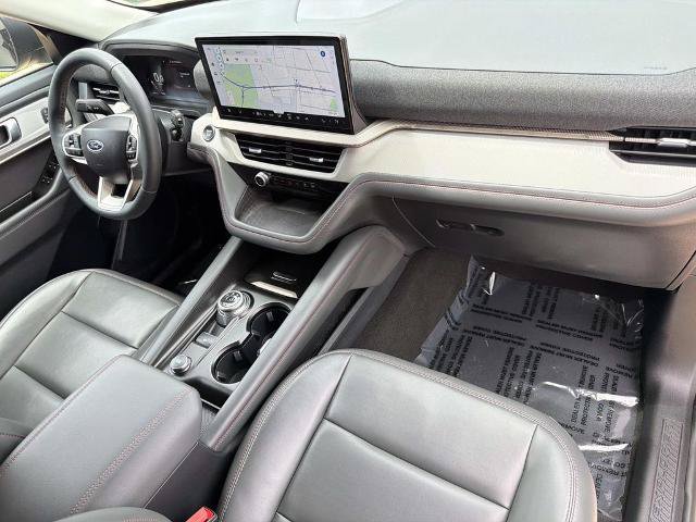 Certified 2025 Ford Explorer Active w/ Active Comfort Package AWD/4WD image 15