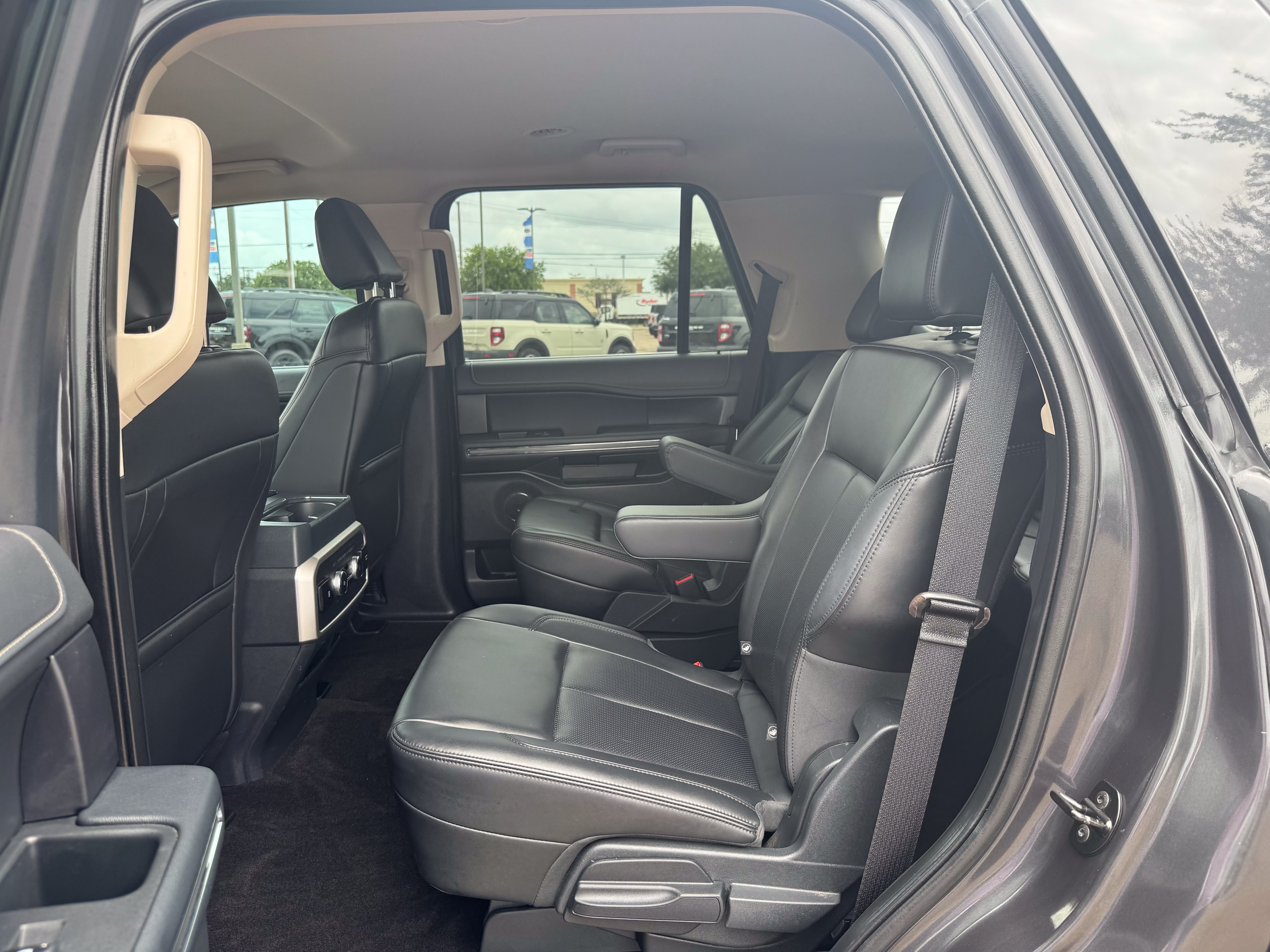 Certified 2023 Ford Expedition XLT RWD image 24