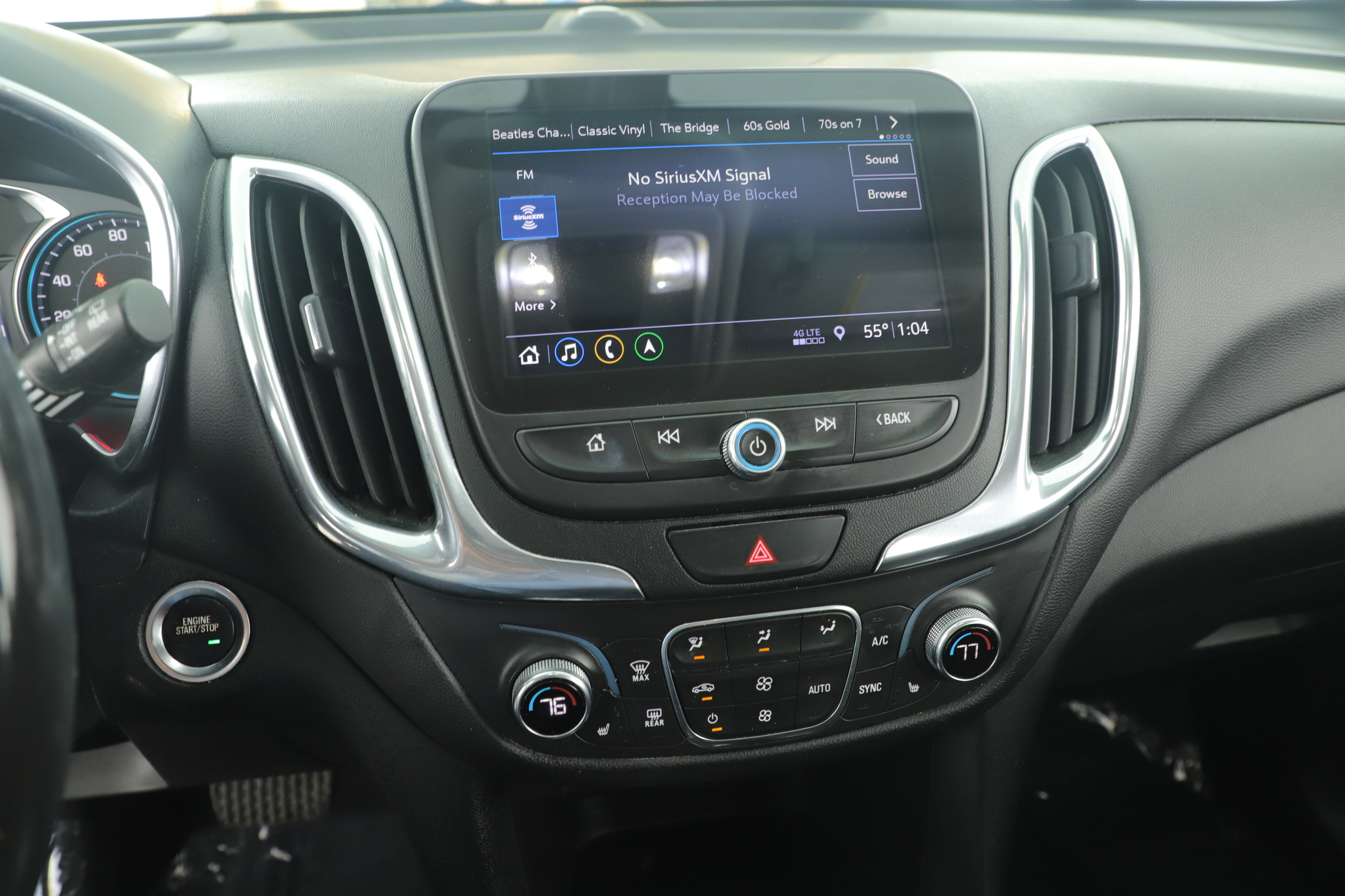 Used 2020 Chevrolet Equinox LT image 13