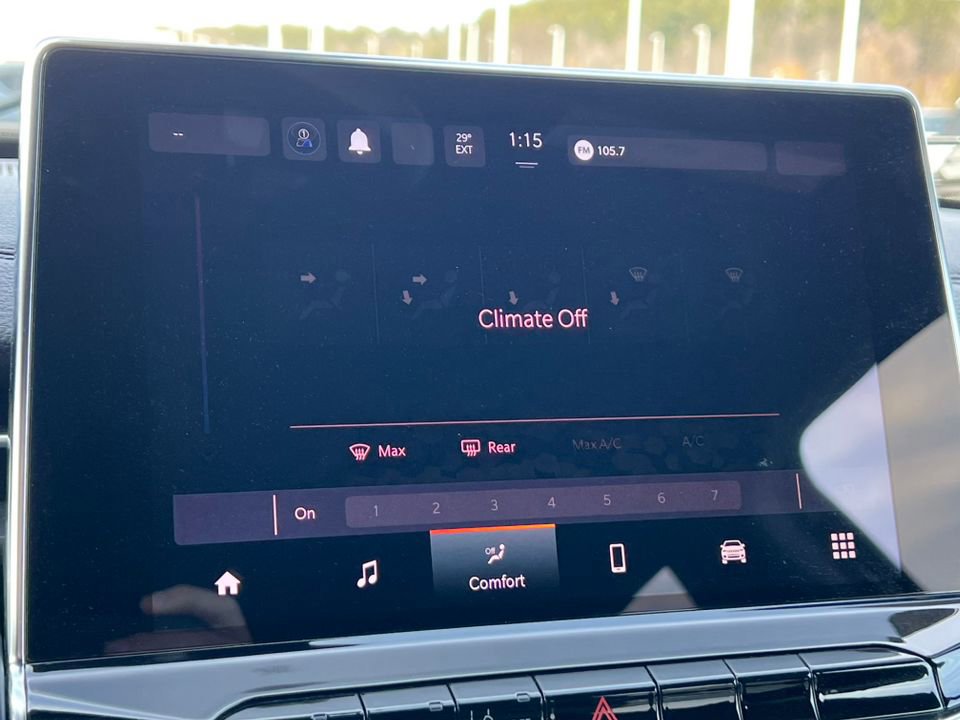 Used 2024 Jeep Compass Latitude AWD/4WD image 23