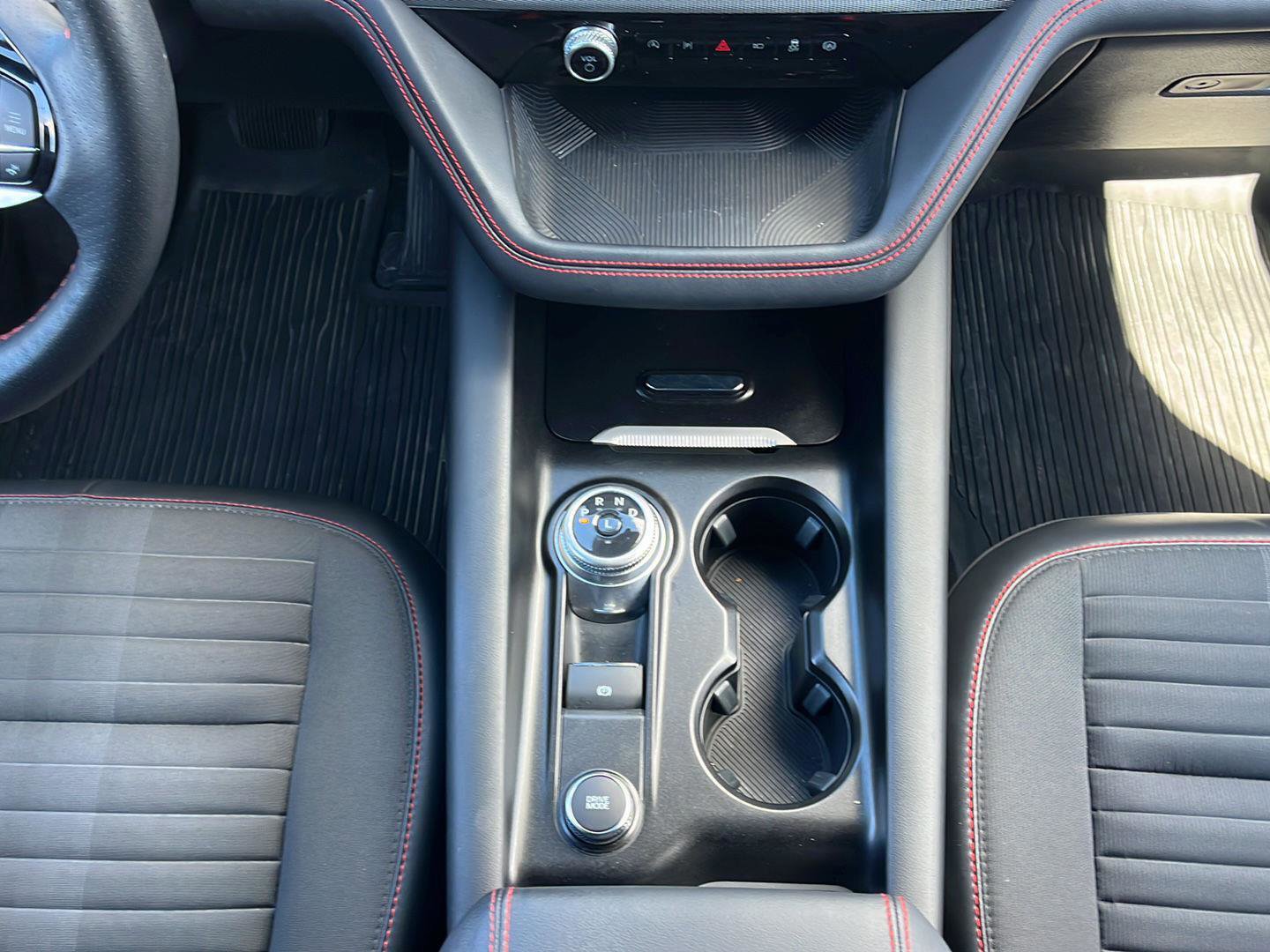 Certified 2025 Ford Explorer ST-Line w/ ST-Line Street Pack image 22