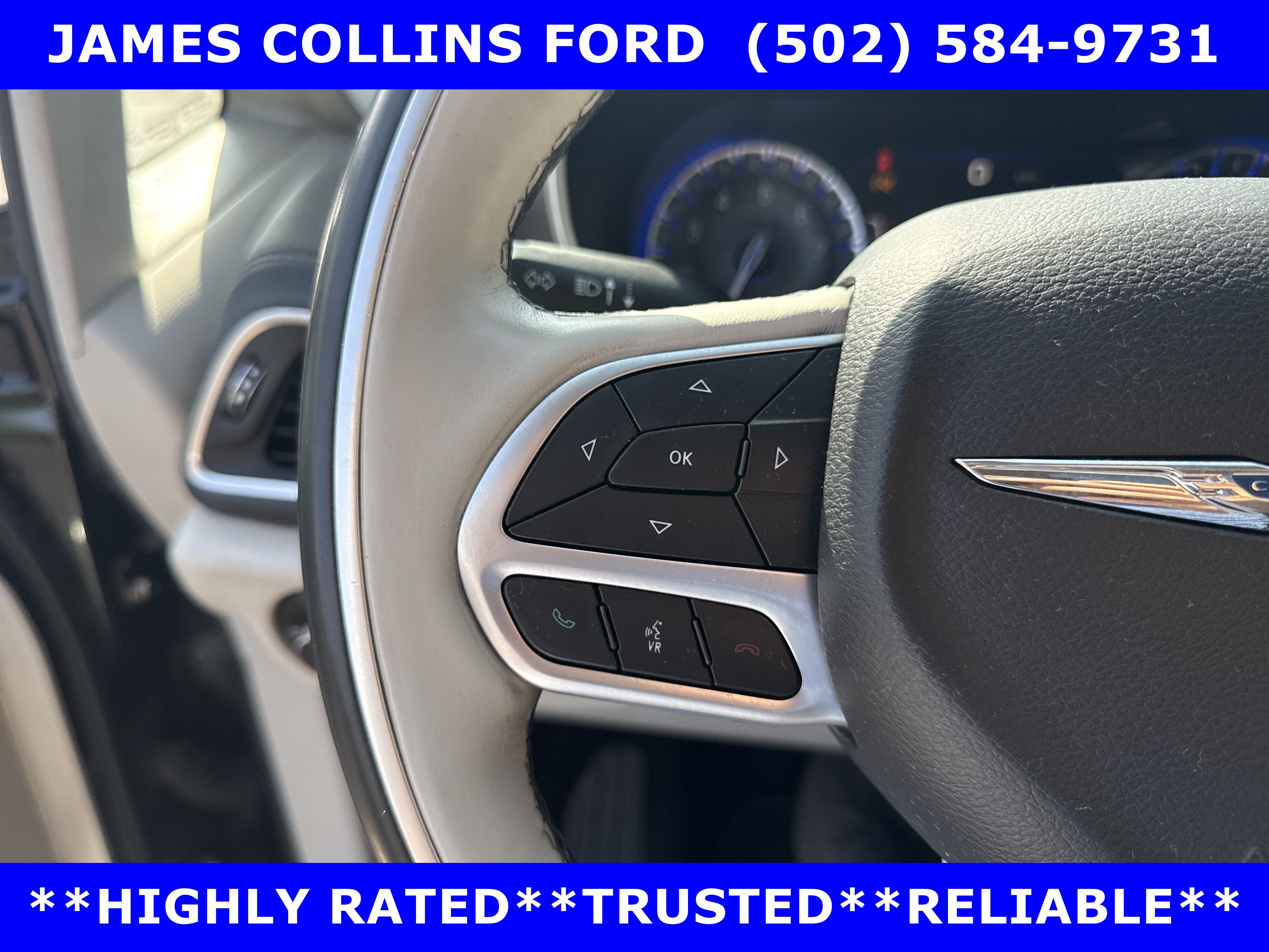 Used 2018 Chrysler Pacifica Limited FWD image 30